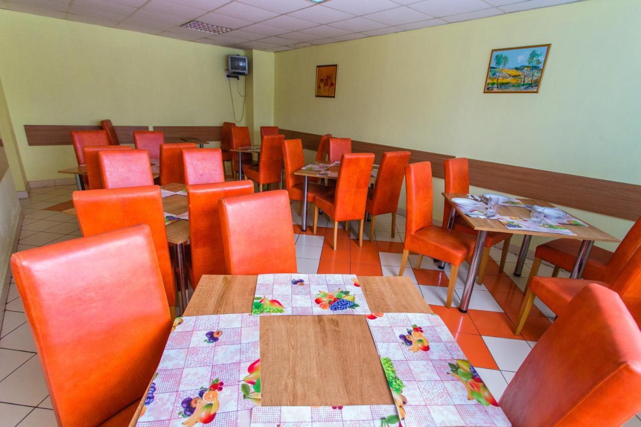 Hostel Horia Plopeni ภายนอก รูปภาพ
